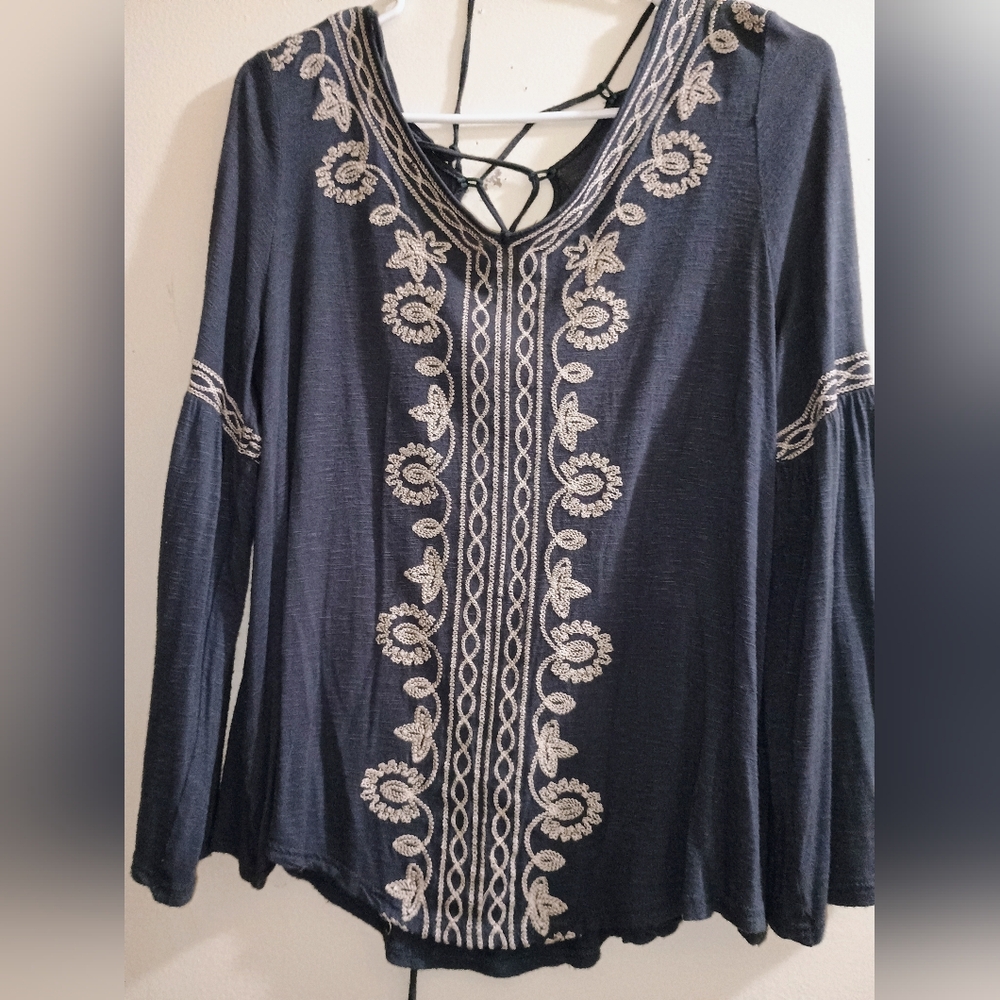 Embroidered Boho Blue Women's Top!! Criss Crossed In Back!! Super Cute!! Size Md
